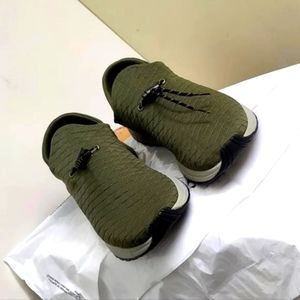 Jentely Used Men's Wildone Moc Shoe